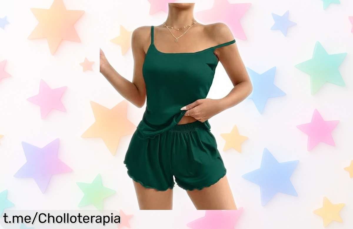 Conjunto de pijama corto Ekouaer con tirantes ajustables, la ganga que realza tu figura y se siente como una caricia; aprovecha esta rebaja antes de que desaparezca.