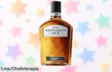Descubre el exquisito whisky Jack Daniel's Gentleman Jack, rebajado para que te deleites con su suavidad en cada sorbo. No dejes pasar esta oportunidad de disfrutar como un verdadero caballero.