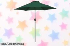 Impresionante parasol grande Yaheetech de 230 cm, ¡rebajado a un precio increíble! Protege tu jardín y terraza con estilo. No esperes más para disfrutar del verano al máximo.