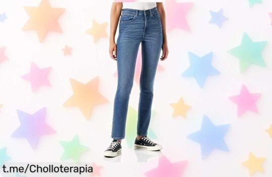 Jeans Wrangler Slim para mujer con descuento brutal, un clásico que siente de lujo y estiliza tu figura. ¡No te quedes sin ellos! Renueva tu armario ya mismo.