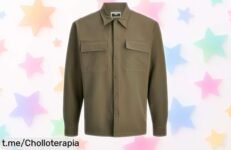Camisa clásica de JACK & JONES con corte relaxed, ¡rebajada una barbaridad! No te quedes sin ella y dale un toque especial a tu día a día.