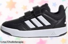 Divertidas zapatillas para peques adidas Tensaur Sport 3.0, ¡cierre de velcro y suela resistente! ¿A qué esperas? Este chollazo a precio loco se va volando, ¡asegúralas ya!