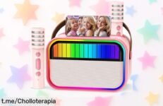 Mini karaoke con altavoz y 2 micros para divertirte en casa, con luces de discoteca y batería eterna, no te lo pierdas: ¡es un regalo que llena de alegría!