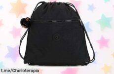 Mochila mediana Kipling Supertaboo impermeable, perfecta para tus aventuras: llévatela ahora a un precio tirado y disfruta de cada momento sin miedo al agua.
