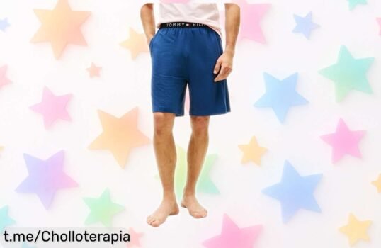 Pantalón corto Tommy Hilfiger de algodón elástico a precio de ganga, ideal para relajarte y lucir siempre genial. ¡No te pierdas esta oportunidad única!