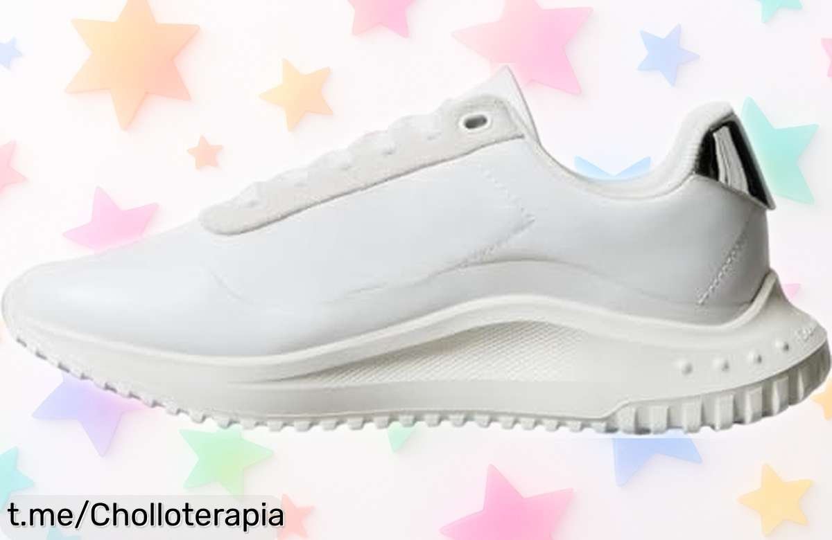 Zapatillas de mujer Calvin Klein Runner con diseño minimalista a un precio de escándalo, no te quedes sin ellas y destaca en cada paso que des.