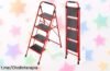 Escalera plegable de 4 peldaños KINGRACK, precio loco y estructura super resistente; ¡haz la tarea fácil y nunca más te quedes sin herramientas a mano! ¡Consíguela ya!