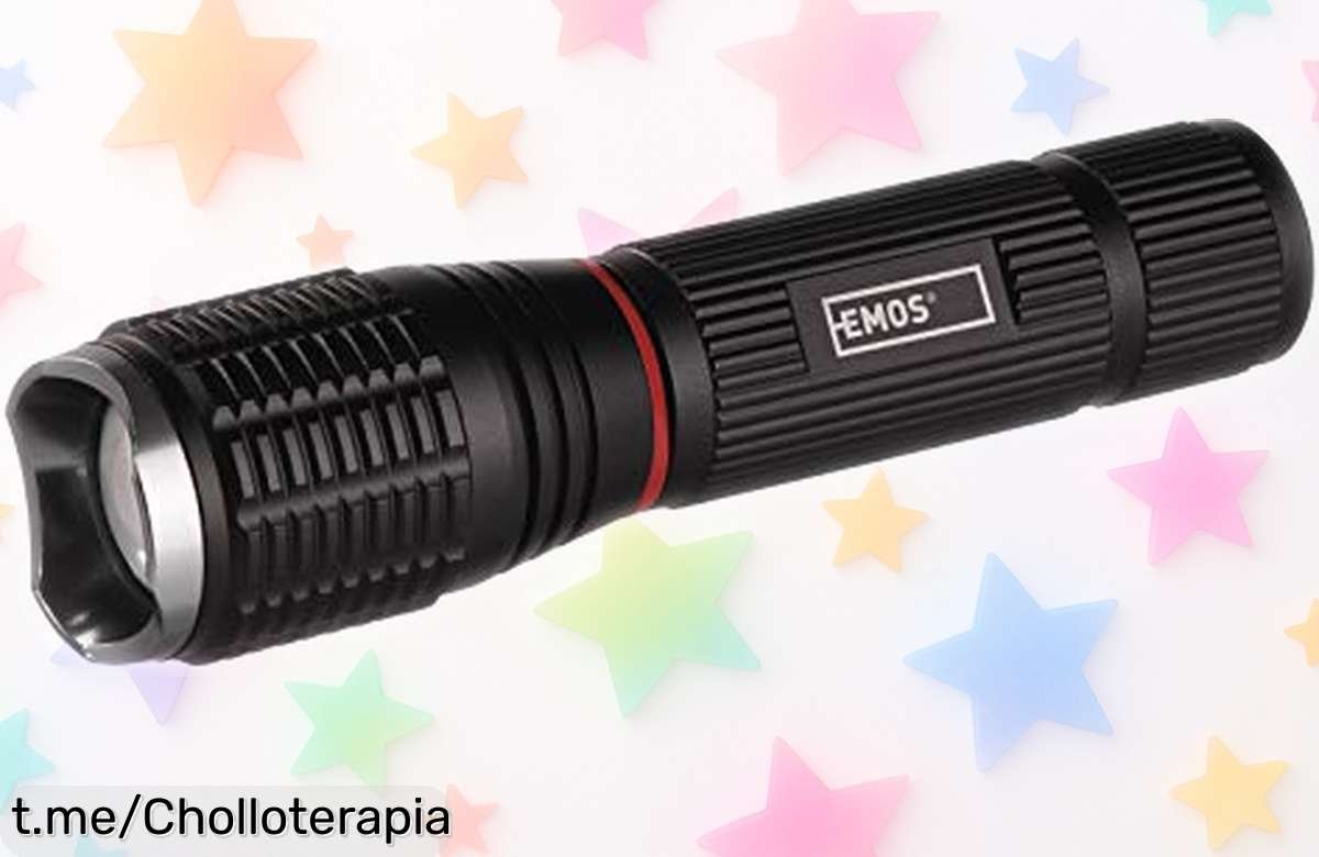 Increíble linterna LED EMOS P3111 con 230 lúmenes, zoom ajustable y luz lateral COB para iluminar todo a un precio loco que no querrás dejar pasar. ¡Hazla tuya ahora y nunca más quedes en la oscuridad!