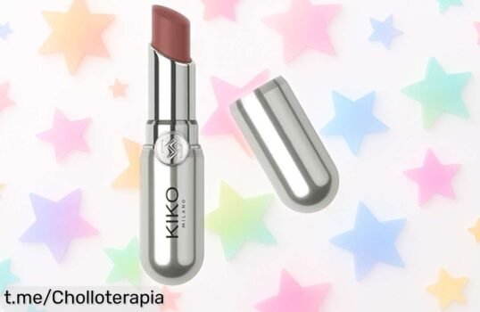 Labial hidratante KIKO Milano 3D Hydra Lip Stylo 06 con brillo luminoso, ¡descuento brutal para que tus labios luzcan irresistibles y frescos todo el día!