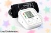 Tensiómetro automático digital de brazo con pantalla tricolor y memoria para 198 mediciones, ¡con precio loco que no puedes dejar escapar! Cuida tu salud hoy mismo.