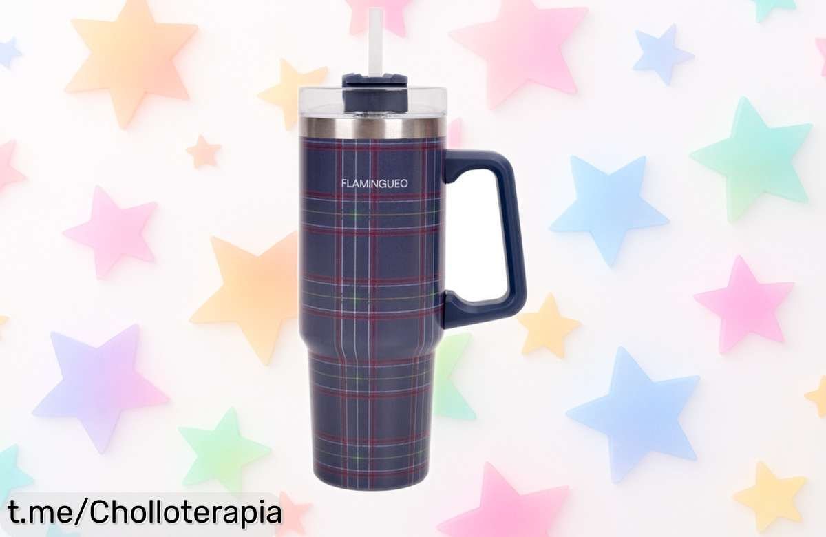Vaso térmico Flamingueo de 0,9L con pajita a precio rebajado, ¡disfruta tus bebidas frías hasta 24 horas y calientes hasta 10! No dejes pasar esta ocasión que te llenará de felicidad.