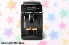 Cafetera espresso Philips Serie 2200, el super chollo para disfrutar café con espuma cremosa en casa y compartir momentos inolvidables. ¡No dejes pasar esta oferta!