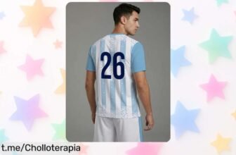 Camiseta y pantalones cortos de fútbol a rayas con 3 estrellas, un set completísimo que ahora está tiradísimo de precio. ¡Hazlo tuyo antes de que se agote!