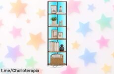 Crea tu rincón favorito con la estantería esquinera VASAGLE de 6 niveles y luz LED a distancia, ¡un chollo que ilumina y moderniza cualquier espacio ya!