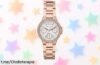Impresionante reloj Michael Kors Camille en acero y oro rosa, ¡una joya resistente al agua que llama a tus tardes de lujo! Aprovecha este precio de ganga antes de que se esfume.