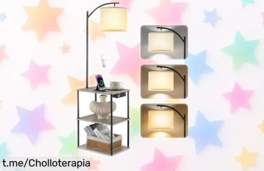 Lámpara de pie WioMio con mesa y estantes, el super chollo que ilumina tu hogar mientras cargas tu móvil ¡No dejes pasar este ofertón por tiempo limitado!