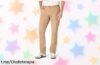 Pantalón chino elástico para hombre Amazon Essentials con espacio extra, ¡no dejes escapar este preciosísimo chollo que combina estilo y confort!