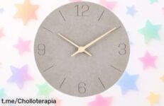 Reloj de pared moderno y silencioso con números enormes, ahora a un precio loco que no puedes dejar pasar ¡Decora tu espacio mientras aprovechas esta oferta única!