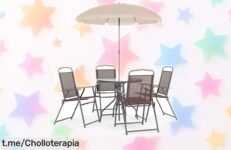 Silla plegable Flash Furniture súper ligera con mesa y sombrilla a un precio de locura, no te quedes sin disfrutar tus días al aire libre ya mismo.