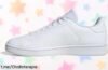 Zapatillas Urban Court de adidas para hombre con sujeción segura a un precio que te hará sonreír; ¡no dejes pasar esta oferta increíble y pisa fuerte hoy mismo!